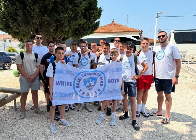 Facebook/Muški rukometni klub Trogir