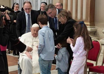 Plenković: “Dao je glas onima koji ga često nemaju“; Milanović: “Franjo je imao hrabrost i ustrajnost“