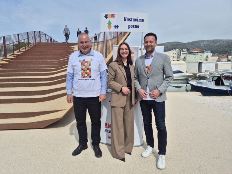 Bilić pokraj malog mosta poručio da mu vlasti nije dosta