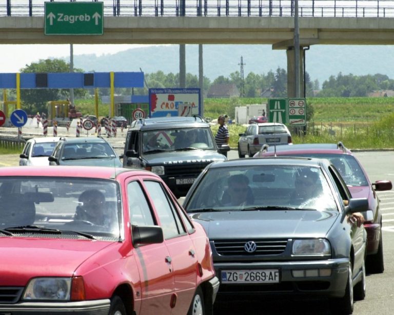 HAK poziva vozače na strpljenje, očekuje se pojačan promet
