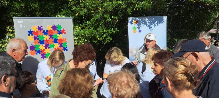 FOTO Bilić želi završiti posao, kraj maloga mosta skupio je potpisa dosta