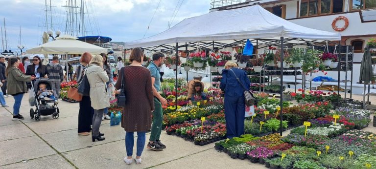 FOTOGALERIJA Otvoren Sajam”Flower Market Trogir 2025.”