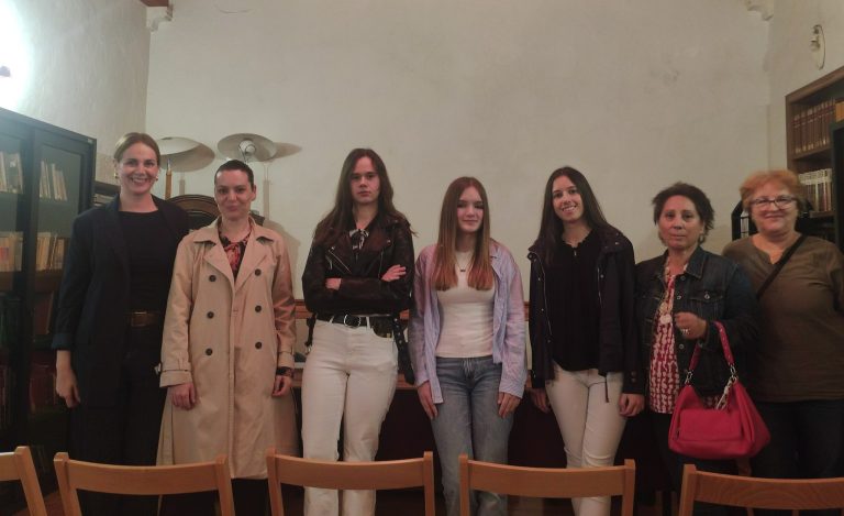 Tri cure nagrađene za najbolje priče