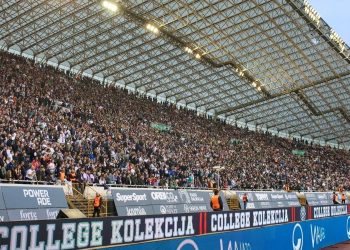 Poljud zove, Hajduk igra protiv Istrijana