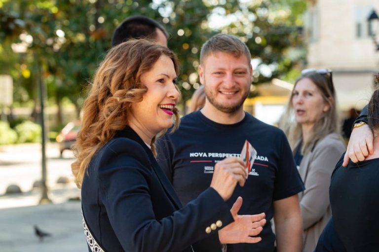 HDZ-ovci zajedno dali potpise „trogirskoj dici“ i Škrobici