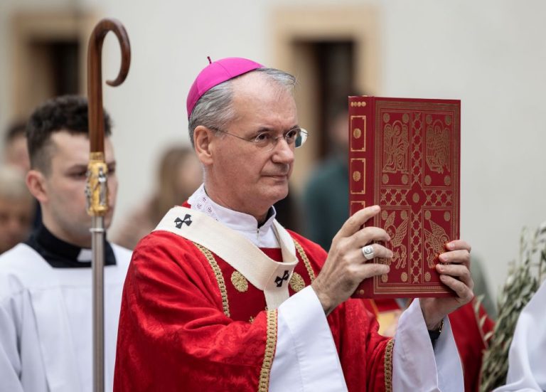 Nadbiskup Kutleša: “Budimo narod nade!”