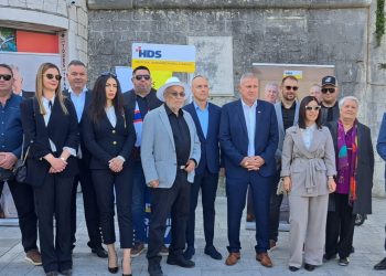 FOTO Rilje najavio: “Podići ćemo plaće u gradskoj upravi”