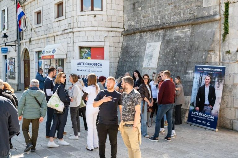 Škrobica: ”Trogir svaku sezonu dočekuje raskopan i radovi gotovo uvijek kasne”