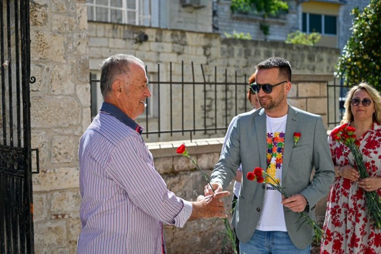 Bilić na fešti SDP-a čestitao Praznik rada