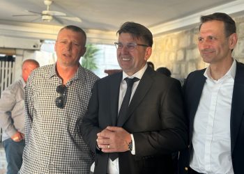 Buble na obljetnici HDZ-a: “Stavljeni smo među ljude, zviri i beštimje, ali uz ustrajan rad i vrijednosti, mi ćemo ostati ljudi i pobjednici“