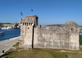 “Do kada će ovakav biser u centru našeg grada propadati?“