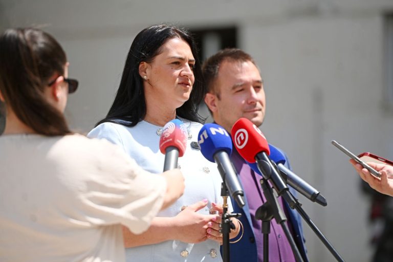 Ninčević Lesandrić počela kampanju i odmah prozvala župana Bobana