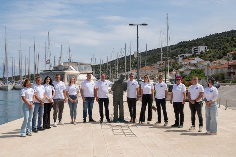 Marina: Mamut potvrdio mandat, ali je izgubio većinu u Vijeću