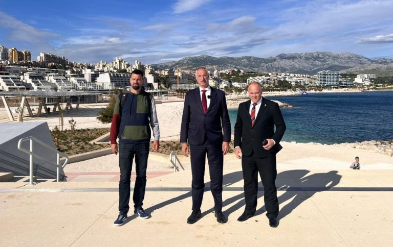 Puljak: “Profesorica je širila propagandu kako su svi oni koji nisu za Šutu – Srbi i Jugoslaveni”