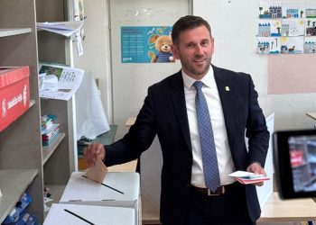 Šuta: “Njihovom pristupu koji se temelji na podvalama i manipulacijama, građani će dati – crveni karton”