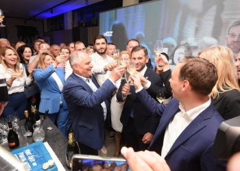 U drugom krugu lokalnih izbora preokret u Splitu, Vukovaru i Puli