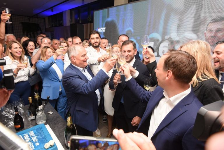 U drugom krugu lokalnih izbora preokret u Splitu, Vukovaru i Puli