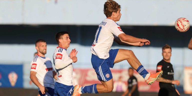 Pukštas donio tri boda Bijelima u Vinkovcima