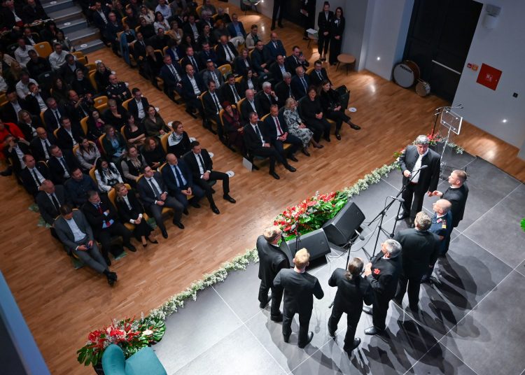 Svečanom sjednicom proslavljen Dan grada