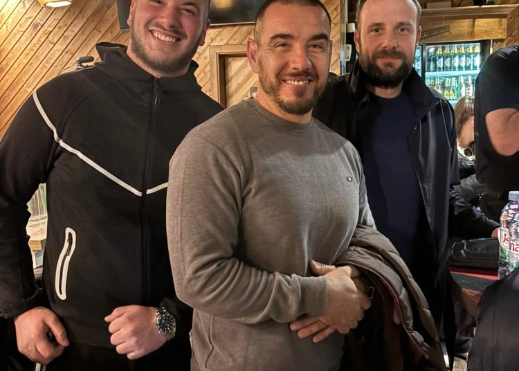 Trogirani skupili 500 eura na Bradatoj aukciji