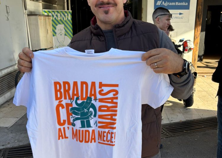 Trogirani skupili 500 eura na Bradatoj aukciji