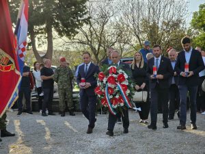 Ponos i suza u Pozorcu: Dostojanstveno obilježena 31. obljetnica pogibije legendarnog generala Andrije Matijaša Pauka