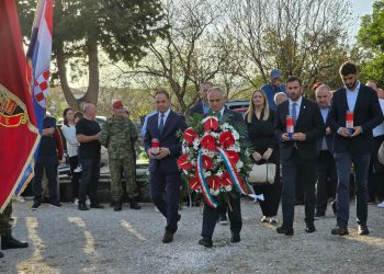 Ponos i suza u Pozorcu: Dostojanstveno obilježena 31. obljetnica pogibije legendarnog generala Andrije Matijaša Pauka