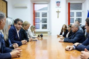 Visoki dužnosnik Europske komisije u posjetu Dalmatinskoj zagori
